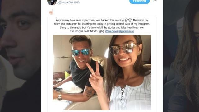 Mesut Ozil mengunggah foto bersama Miss Turki, Amine Gulse