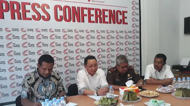 Kajati Sulsel Firdaus Dewilmar berjanji akan mengevaluasi perkara-perkara korupsi yang sebelumnya telah dihentikan oleh mantan Kajati sebelumnya (Liputan6.com/ Eka Hakim)