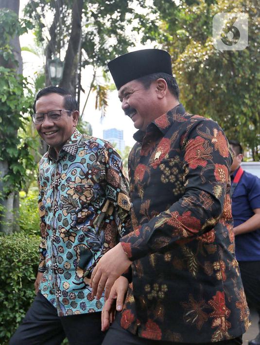 Hadi Tjahjanto menggantikan Mahfud Md yang mengundurkan diri dari jabatan Menteri Koordinator Bidang Politik, Hukum dan Keamanan terkait pencalonannya sebagai Cawapres pada Pemilu 2024. (Liputan6.com/Angga Yuniar)