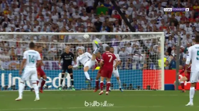 Gareth Bale mencetak gol spektakuler di Final Liga Champions saat Real Madrid hadapi Liverpool. This video is presented by Ballball.