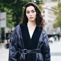 ilustrasi kepribadian perempuan/Photo by Wenyang on Unsplash