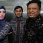 Indra Bekti dan istri, Aldilla Jelita mengadu ke Komisi Penyiaran Indonesia (KPI). [Foto: Herman Zakharia/Liputan6.com]