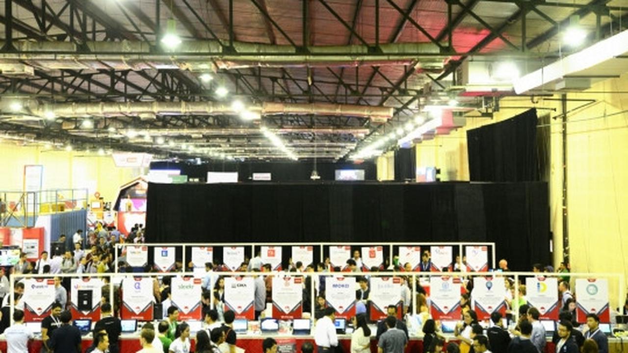 Mengunjungi gelaran Tech in Asia 2015 di Balai Kartini
