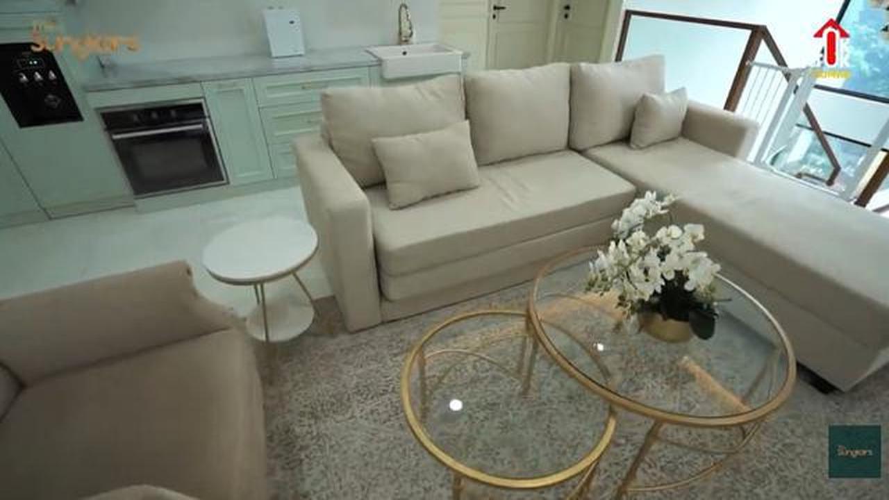 5 Potret Ruang Keluarga di Rumah Fitri Tropica dan Irvan Hanafi, Modern dan Elegan