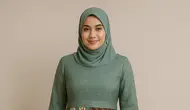 Dress Batik Kombinasi Brokat Hijab (Foto: ChatGPT)