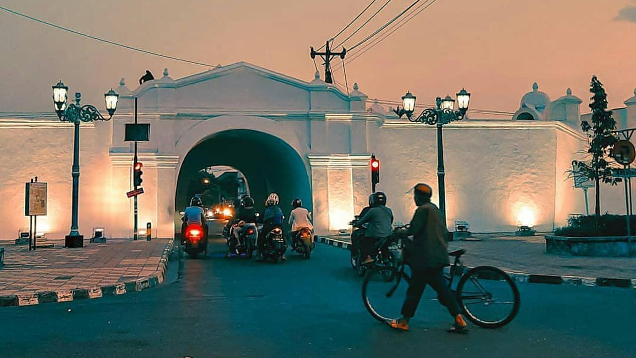Plengkung Gading
