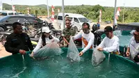 Menteri Transmigrasi M. Iftitah Sulaiman Suryanagara saat kunjungan ke Kota Batam. (Istimewa)