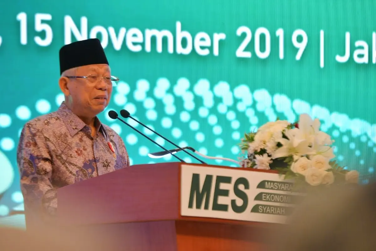 Wakil Presiden Ma'ruf Amin  saat menghadiri Silaturahmi Kerja Nasional Masyarakat Ekonomi Syariah di JCC Senayan, Jakarta, Jumat (15/11/2019).