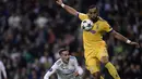 1. Mehdi Benatia - Sosok Benatia yang gagal menggeser duo Chiellini dan Bonucci di Juventus. Hal tersebut bisa dimanfaatkan Manchester United yang tengah krisis bek tengah usai Eric Bailley menderita cedera panjang. (AFP/Javier Soriano)