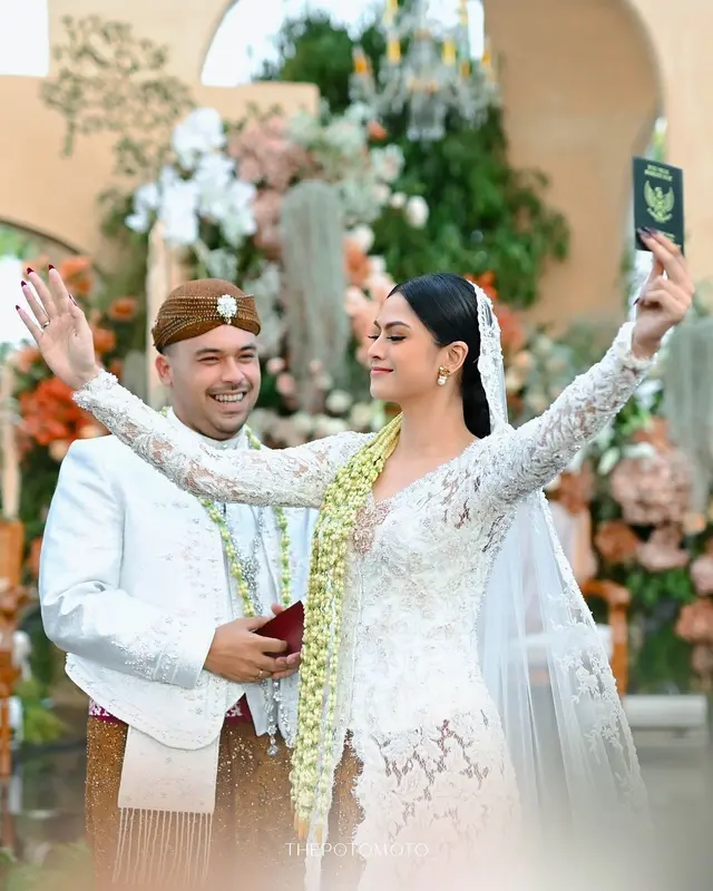 9 Potret pernikahan Hana Saraswati dan Justin Harijawan, penuh keharuan dan kebahagiaan