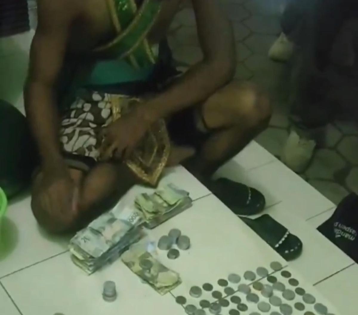 "Selanjutnya kami serahkan ke camp assesment Dinas Sosial DIY," tulis keterangan di video tersebut.