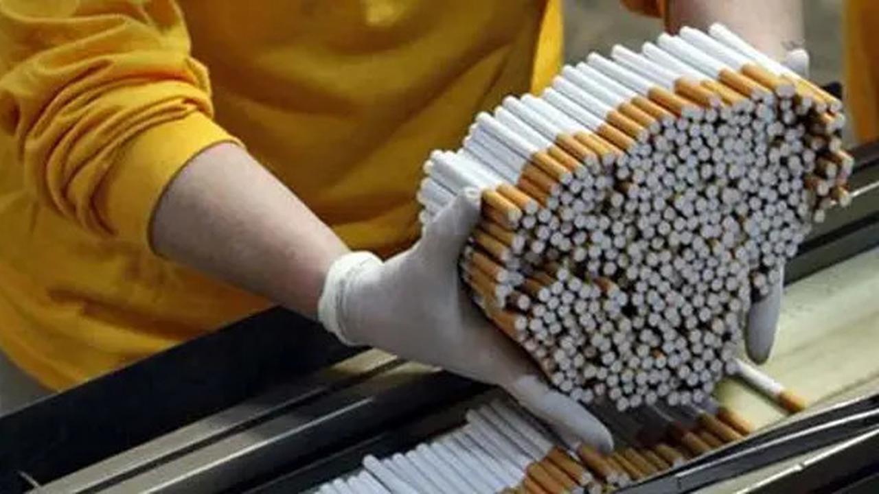Wacana Aturan Rokok Kemasan Polos Berpotensi Tambah Rentetan PHK, Anggota DPR Minta Ini ke Pemerintah