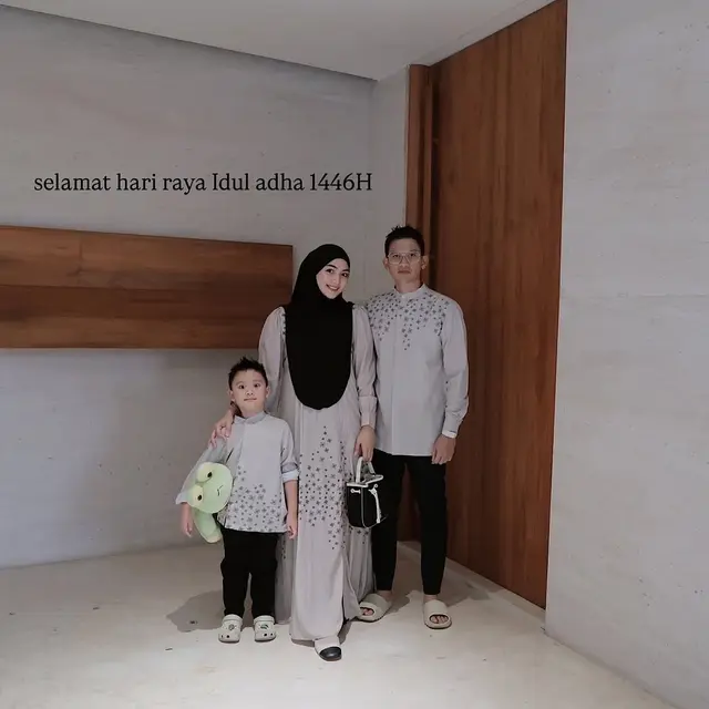 8 Gaya Kompak Keluarga Artis Pakai Baju Sarimbit saat Rayakan Idul Adha 2025, dari Bunga Citra Lestari hingga Ashanty