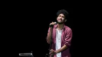 Lirik Lagu Masa Depan - Teddy Adhitya