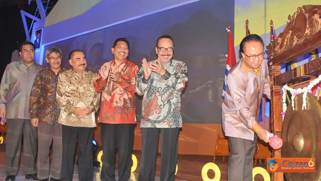 131114akkp.jpg