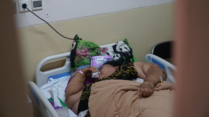 Sunarti, pasien penderita obesitas dirawat di ruang fresia RSHS Bandung. (Huyogo Simbolon)