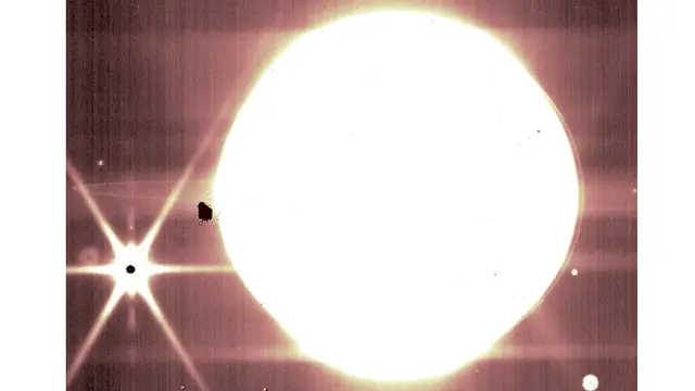Foto tangkapan teleskop James Webb. NASA, ESA, CSA, serta B. Holler dan J. Stansberry (STScI)