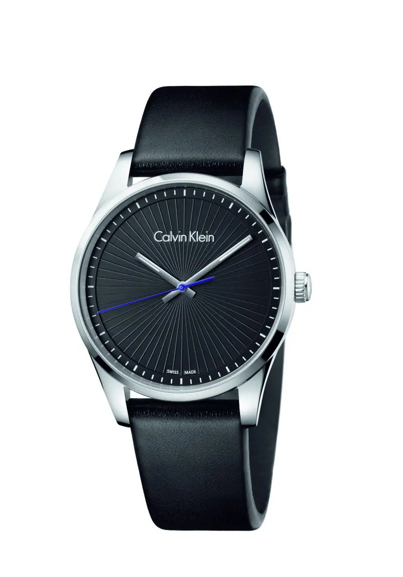 Tonjolkan gaya minimalis dengan sentuhan modern lewat jam tangan koleksi musim gugur dari Calvin Klein berikut ini.