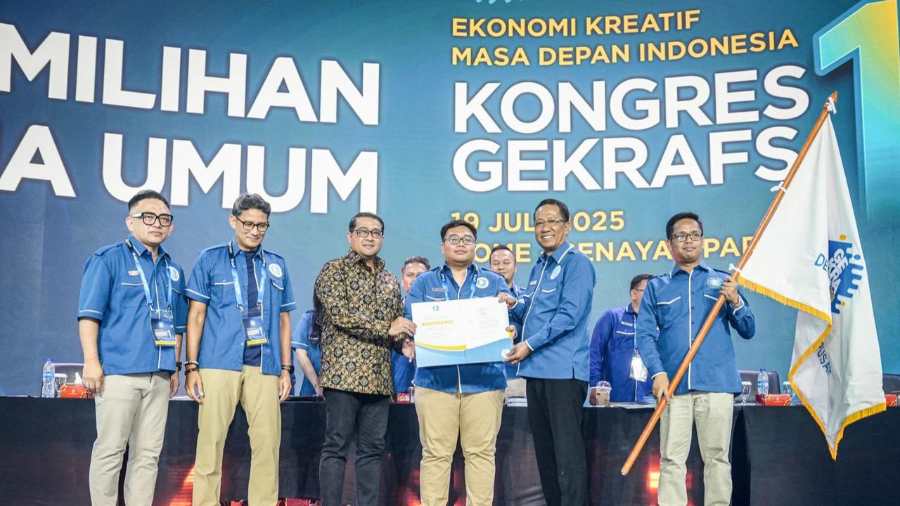 Menteri Ekraf Teuku Riefky Harsya di Acara Kongres Gerakan Ekonomi Kreatif Nasional (GEKRAFS)