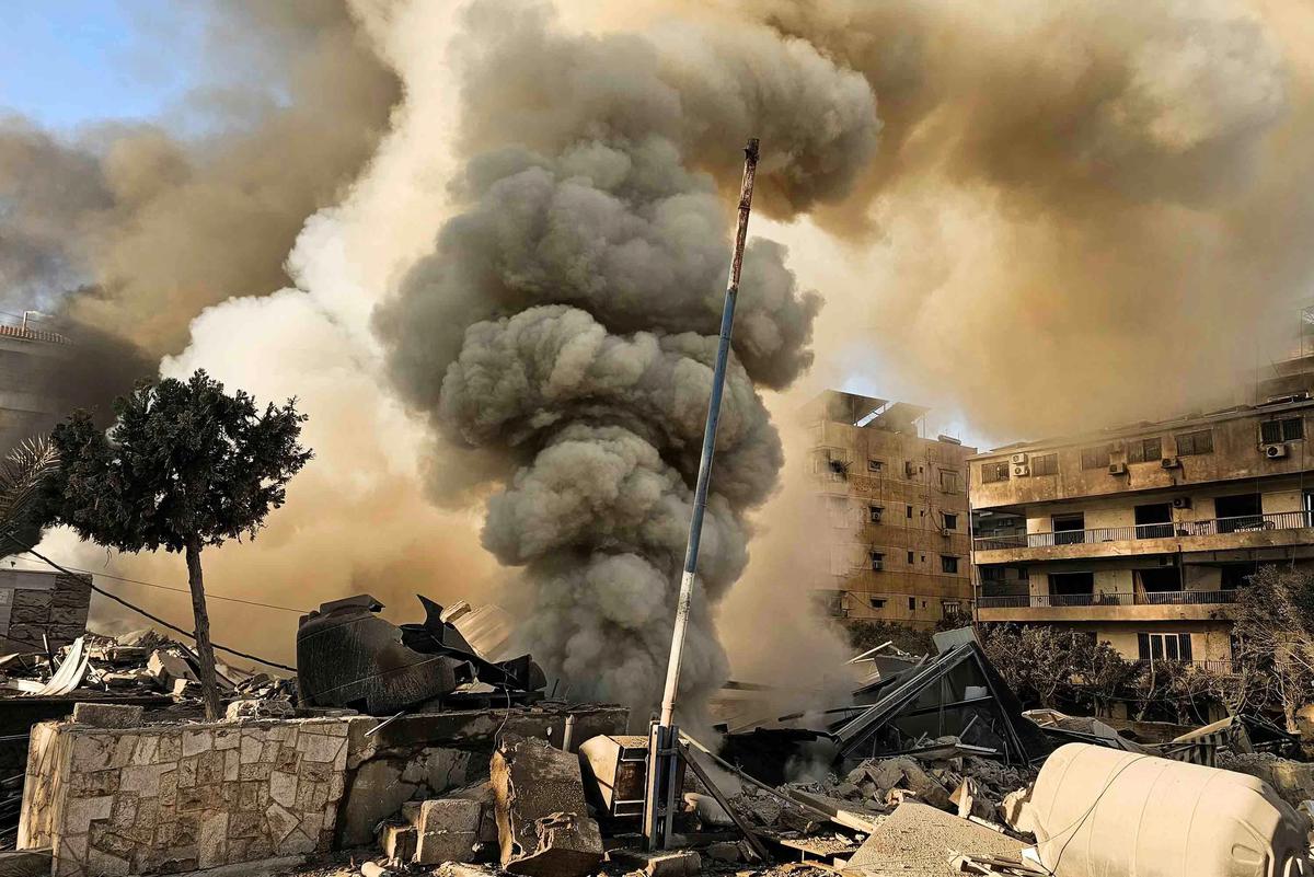 FOTO: Serangan Udara Israel Kembali Guncang Beirut Selatan