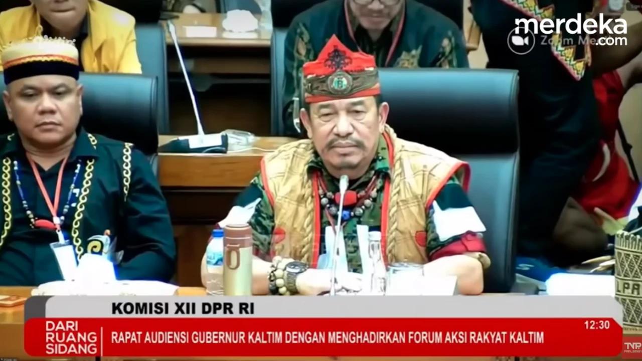VIDEO: Rapat Tiba-Tiba Hening, Momen Tak Terduga Saat Warga Kaltim Kejang Teriak-Teriak di DPR