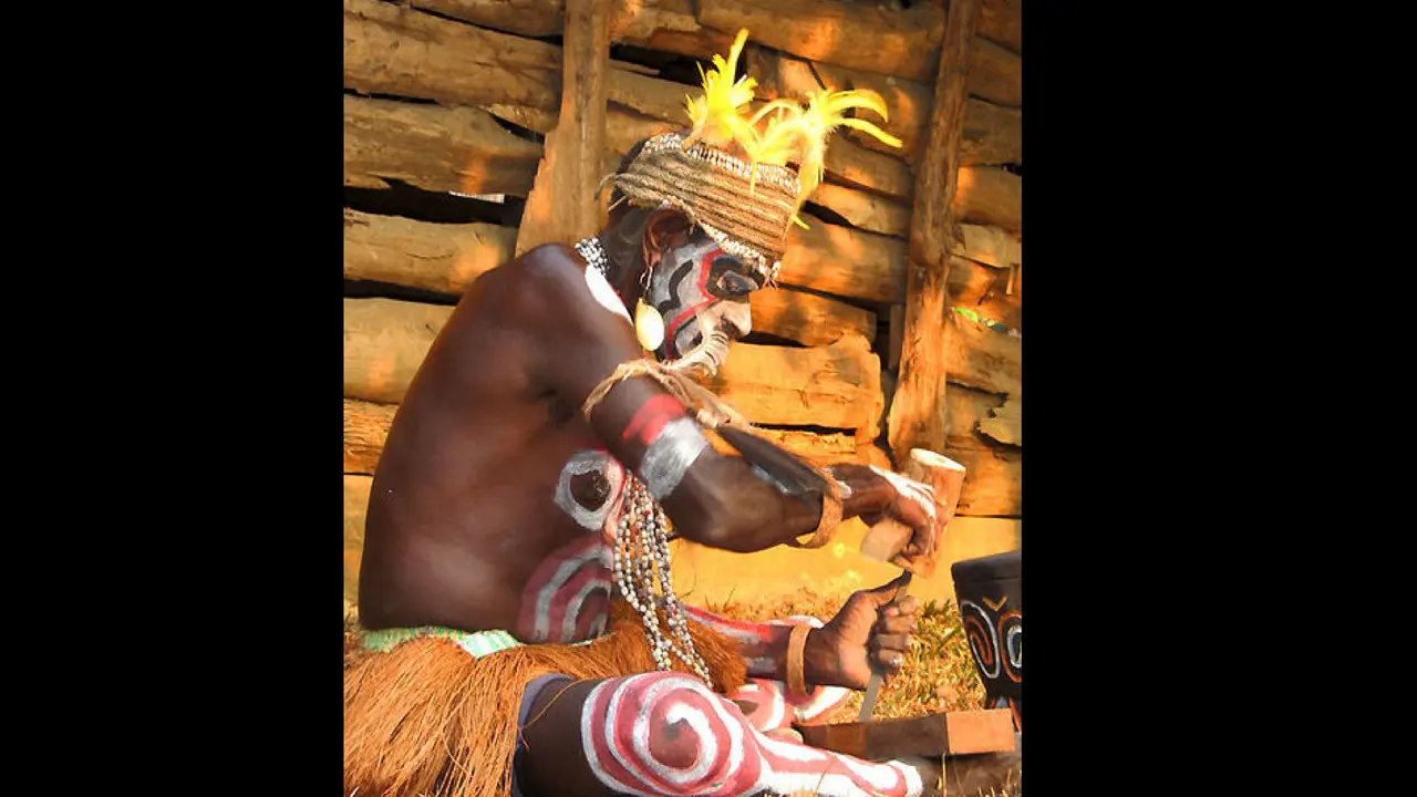 Ilustrasi suku Asmat. (Wikipedia)