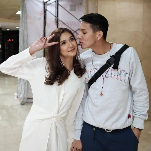 Mikha Tambayong dan Daniel Wenas