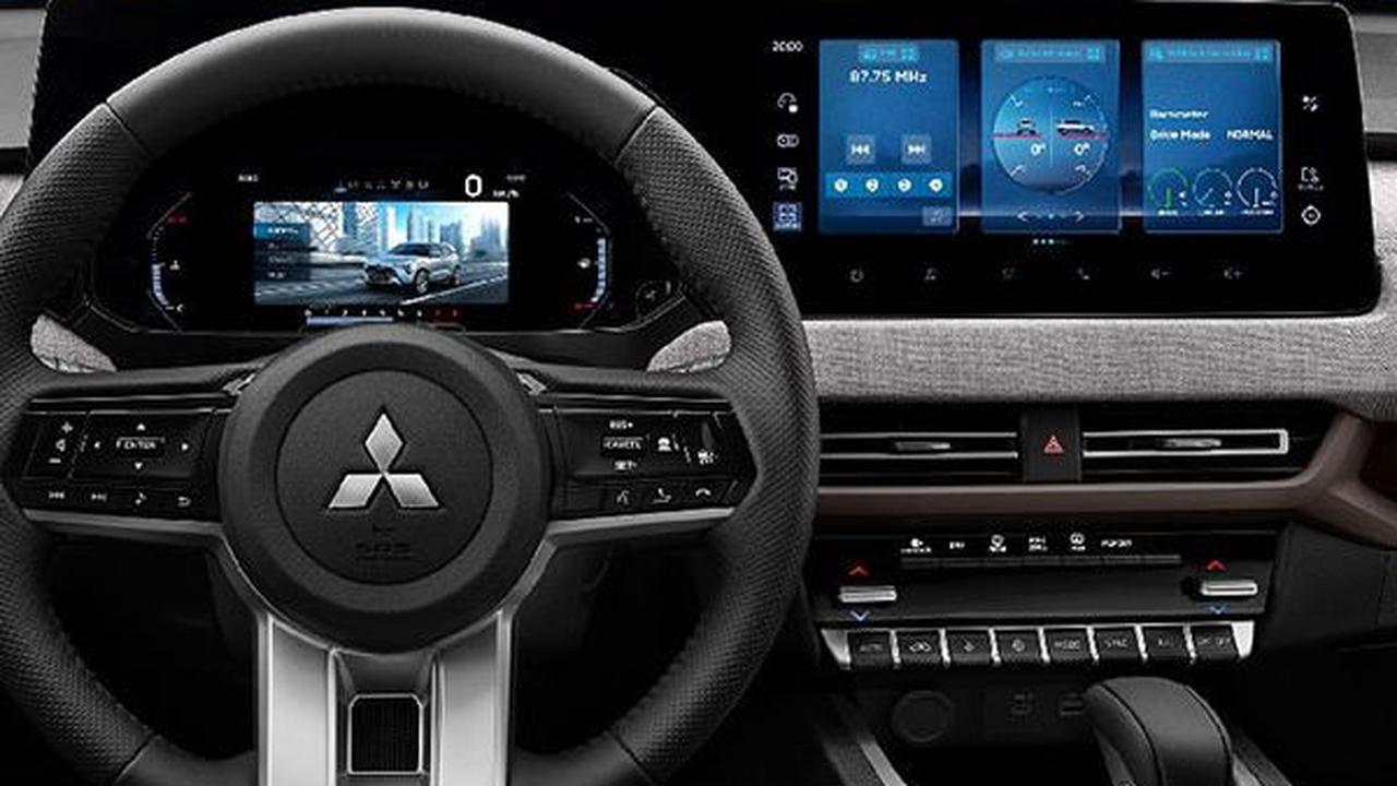 Meskipun demikian, Mitsubishi XForce tetap membawa sistem hiburan yang menjadi kebanggaannya, yaitu head unit 12,3 inci yang terhubung ke sistem audio dari Yamaha, saat memasuki pasar Vietnam