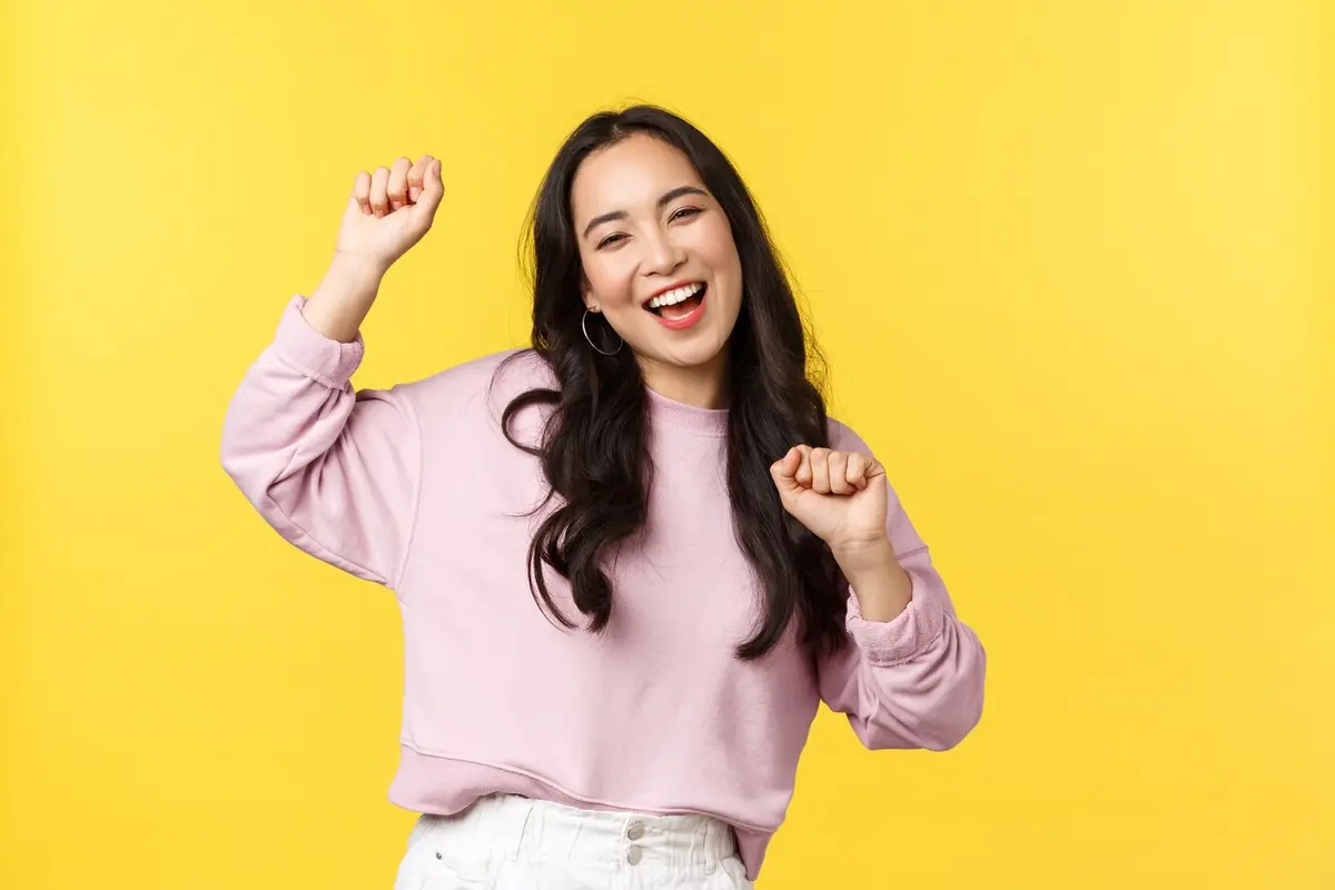 Selalu Tampil Riang, Begini Cara Leo Menjaga Mood dan Energi Positif Setiap Hari - Cover