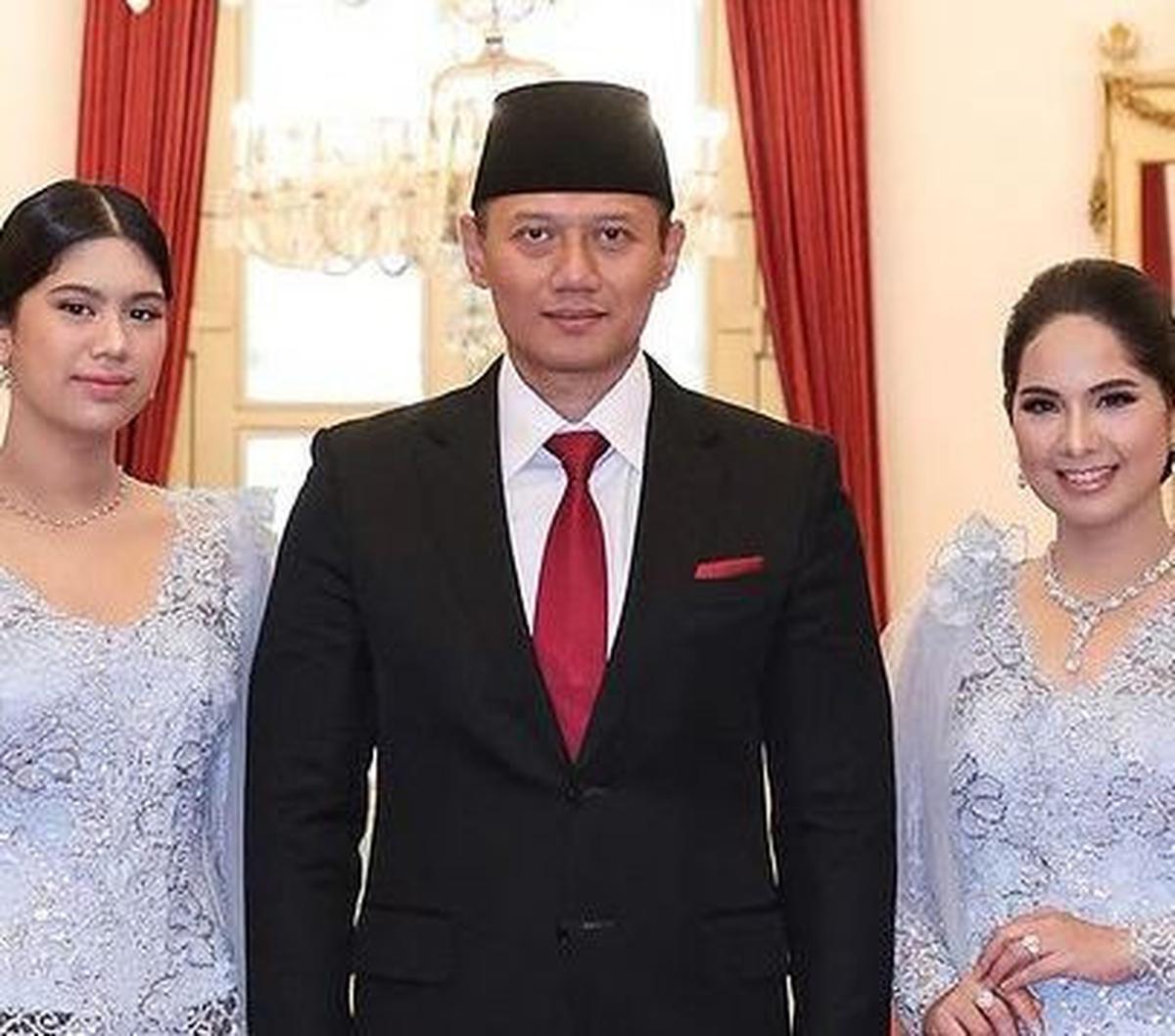 Ketua Umum Partai Demokrat Agus Harimurti Yudhoyono resmi dilantik Presiden Joko Widodo (Jokowi) sebagai Menteri Agraria dan Tata Ruang/Kepala Badan Pertanahan Nasional (ATR/BPN).