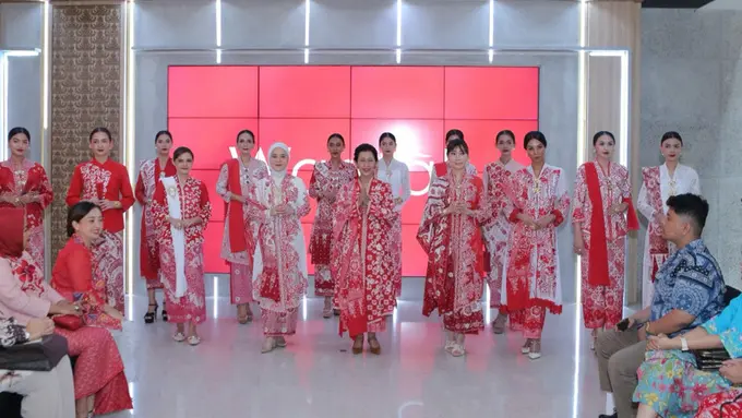 Roemah Kebaya Vielga Luncurkan Koleksi Kebaya Merah Putih