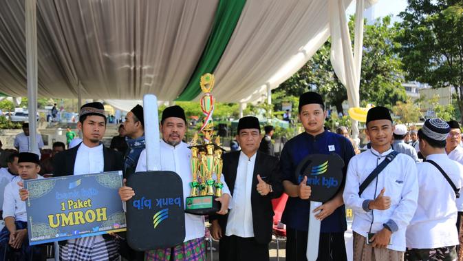 Para juara lomba Musabaqah Qira'atil Kutub (MQK) tingkat Provinsi Jawa Barat.