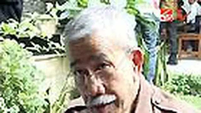 Benjamin Mangkoedilaga: Beri Gayus Kesempatan