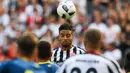 Michael Hector bergabung bersama Chelsea pada 1 September 2015, Hector kemudian dipinjamkan ke Reading pada musim 2015-2016 dan terakhir ke Eintracht Frankfurt musim 2016-2017. (EPA/Arne Dedert)