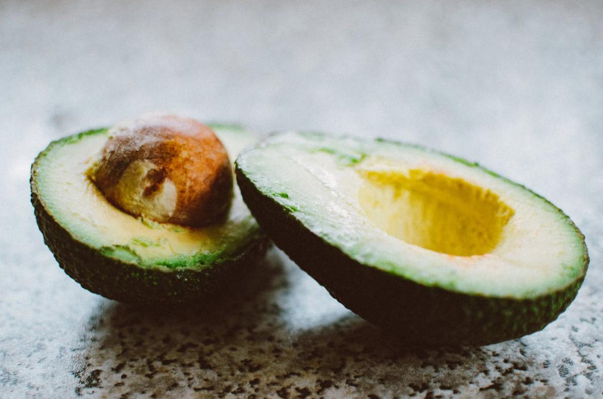 Simpan di Kulkas? Tunda Dulu! Ini 10 Makanan yang Harus Dijauhkan dari Lemari Pendingin