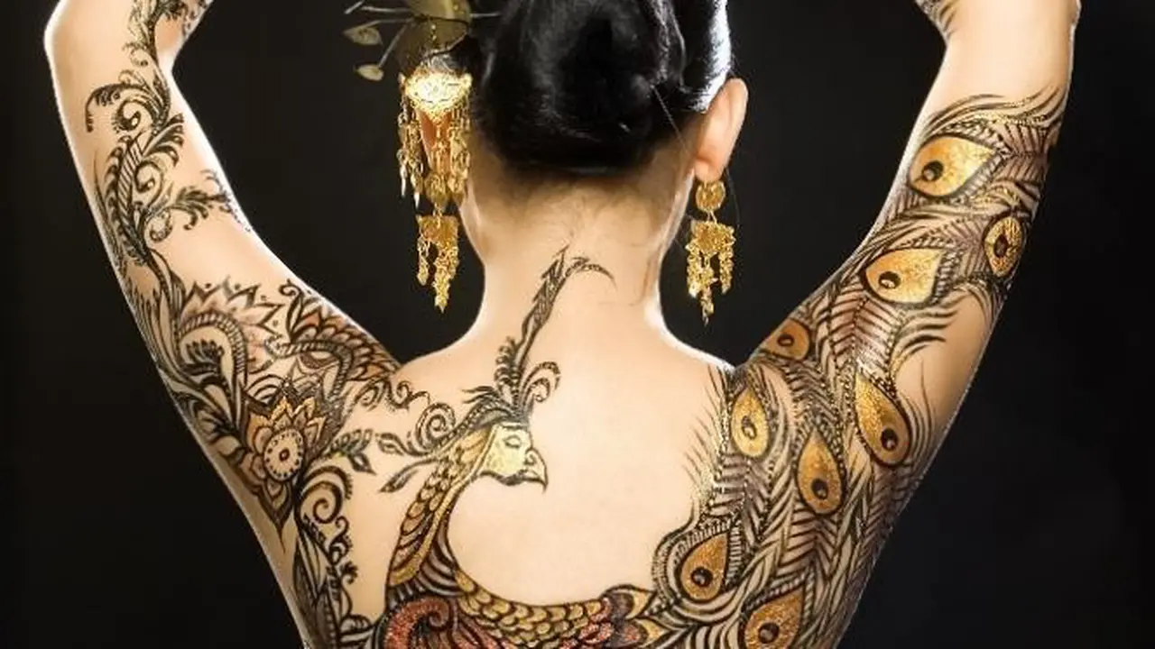Intip Gaya Para Tokoh Dunia Saat Pakai Batik di Sini
