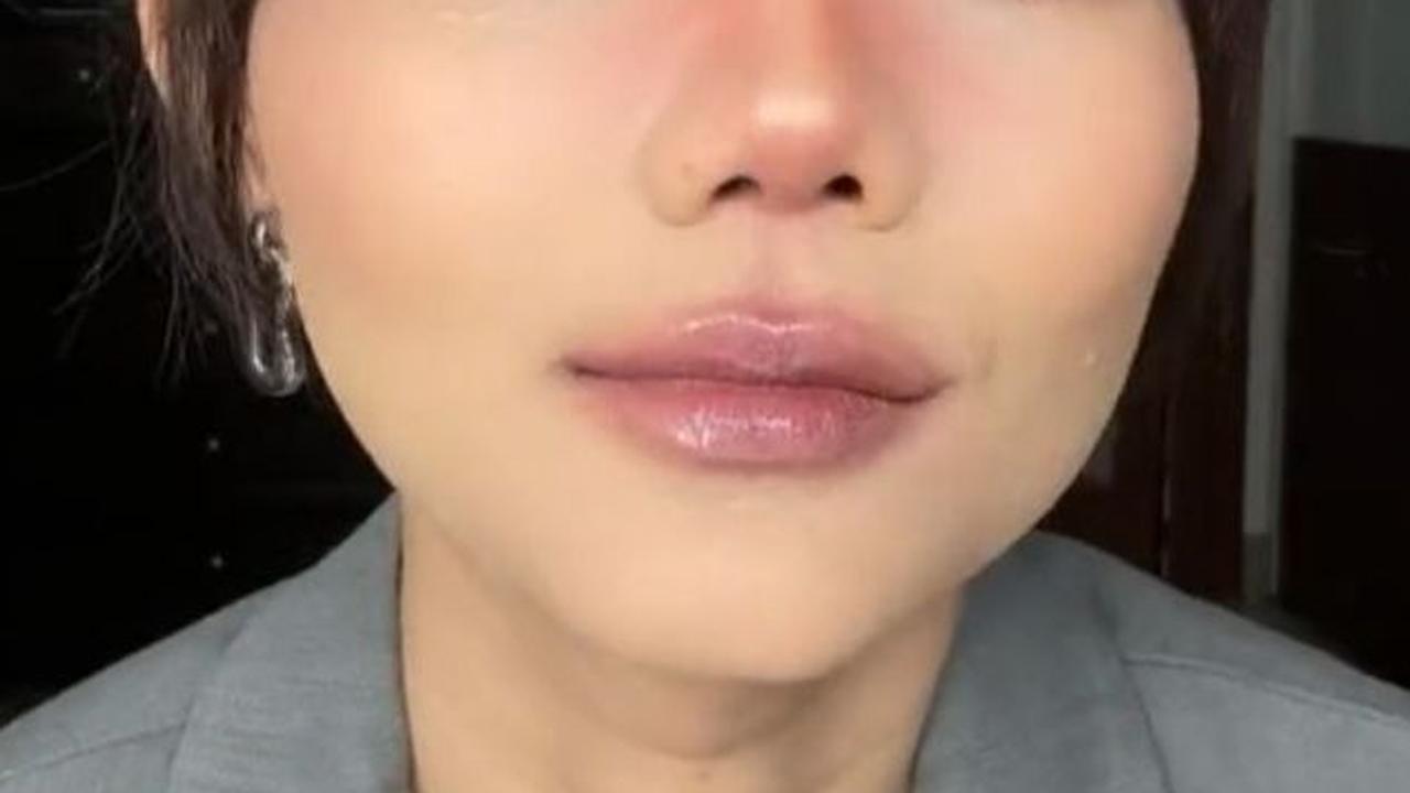 Bertransformasi dengan Full Makeup <br>