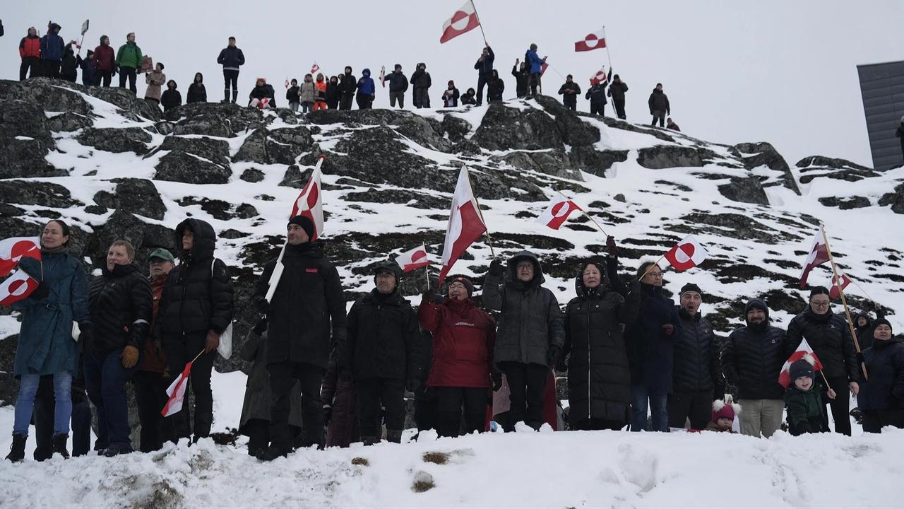 FOTO: Protes Warga Greenland Tolak Rencana Pengambilalihan oleh AS