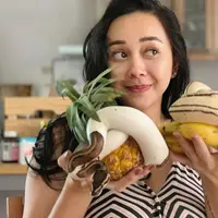 Aura Kasih bersama ular kesayangan (Instagram/aurakasih)