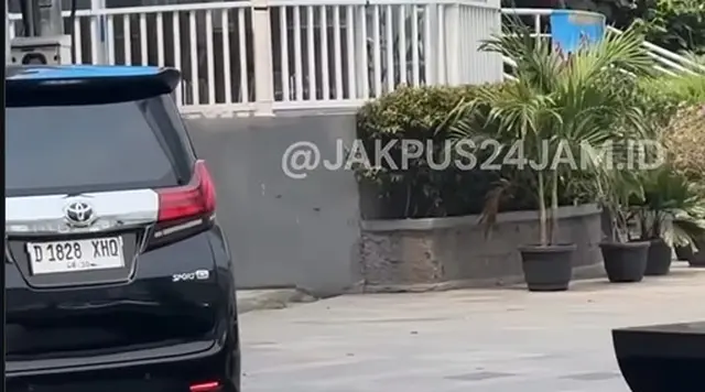 Polisi Buka Suara soal Alphard Cekcok dengan Satpam Pakai Pelat Palsu