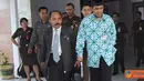 Citizen6, Palu: Kejari Palu jebloskan Kepala Badan Narkotika Kota Palu, Hamzah Rudji ke Rutan Kelas II A Palu, terkait kasus dugaan korupsi pembangunan Sekolah Luar Biasa (SLB), Senin (19/4). (Pengirim: Nanang Kurniawan)