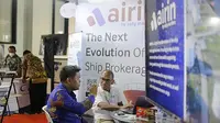 PT Airin Integrasi Solusi memperkenalkan sebuah platform digital bernama AIRIN kepada pengunjung pada acara Indonesian Palm Oil Conference (IPOC) yang diselenggarakan di Bali. (Liputan6.com/HO)