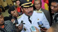 Usai dilantik, Anas Effendi langsung memberikan beberapa keterangan kepada awak media di Kantor Wali Kota Jakarta Barat. (Liputan6.com/Johan Tallo)