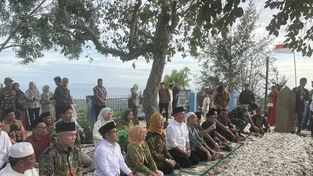 Menko PM Muhaimin Iskandar ziarah ke Makam Syekh Mahmud Bin Abdurrahman Bin Muadz Bin Jabal