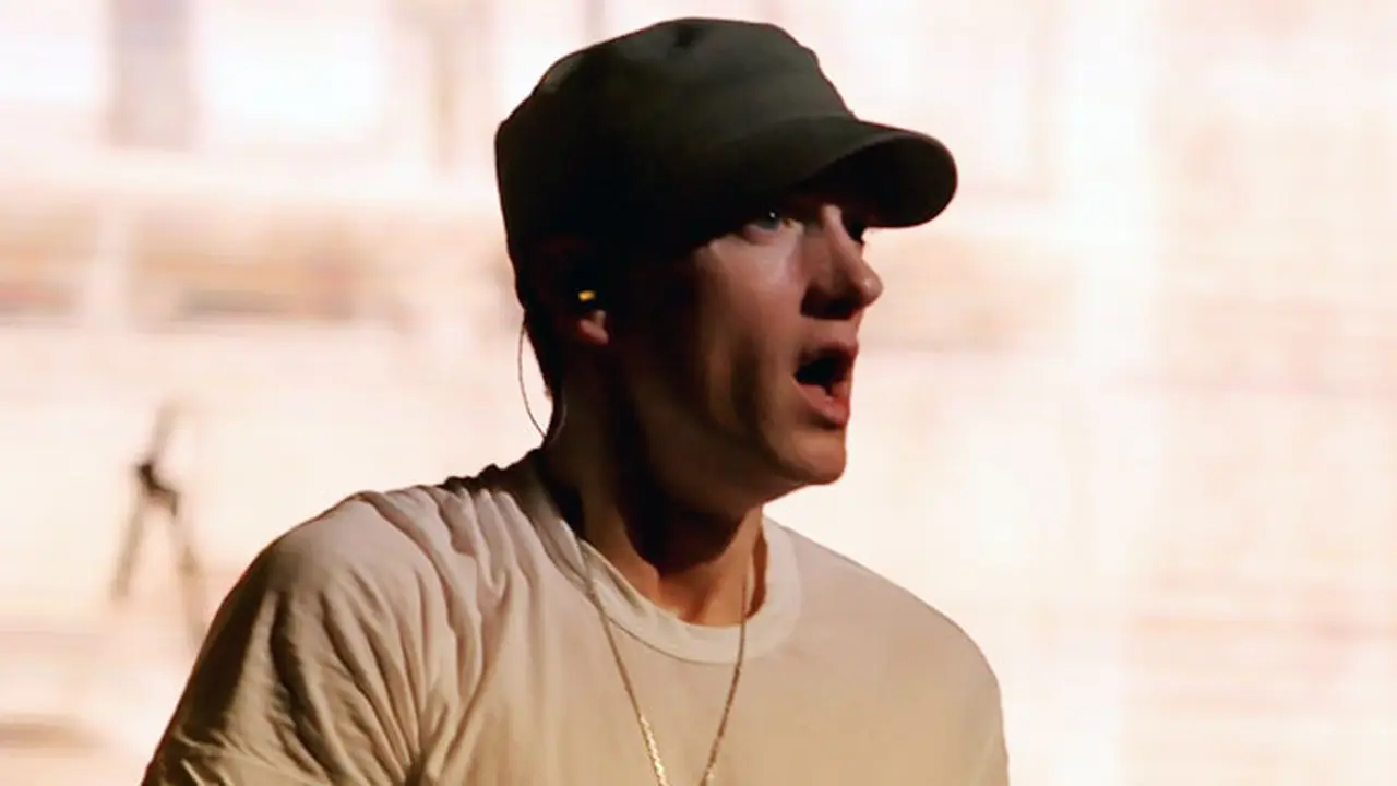 eminem-131109b.jpg