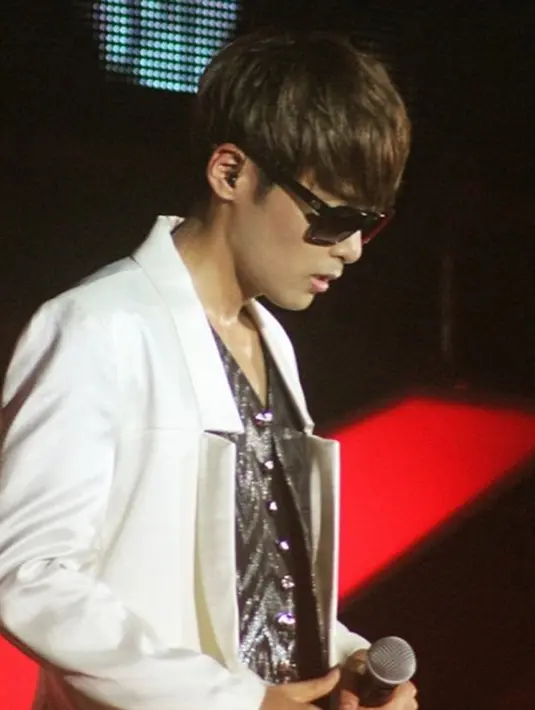 Melansir Soompi, hampir semua personil boyband ‘Super Junior’ sudah mengikuti wajib militer, terkecuali Kyuhyun. Bukan tak mungkin mengikuti itu, melainkan hanya persoalan waktu yang belum bisa ditentukan. (Instagram/kimryeowooksuju)