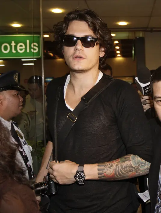 Penyanyi berusia 37 tahun ini juga akan segera sibuk menjalani tur bersama band rock lawas Grateful Dead. (Bintang/EPA)