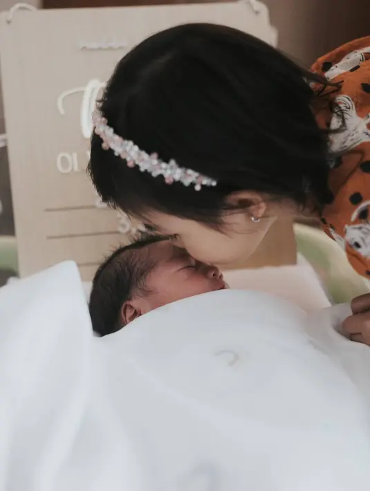 Anak ke-2 Chelsea Olivia dan Glenn Alinskie (Foto: Instagram/chelseaoliviia92)