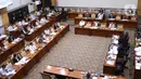 Suasana saat Menkumham Yasonna Laoly rapat dengan Komisi III DPR RI di Senayan, Jakarta, Rabu (17/3/2021). Riwu Kore diketahui bekerja di salah satu proyek strategis di Amerika Serikat. (Liputan6.com/Angga Yuniar)