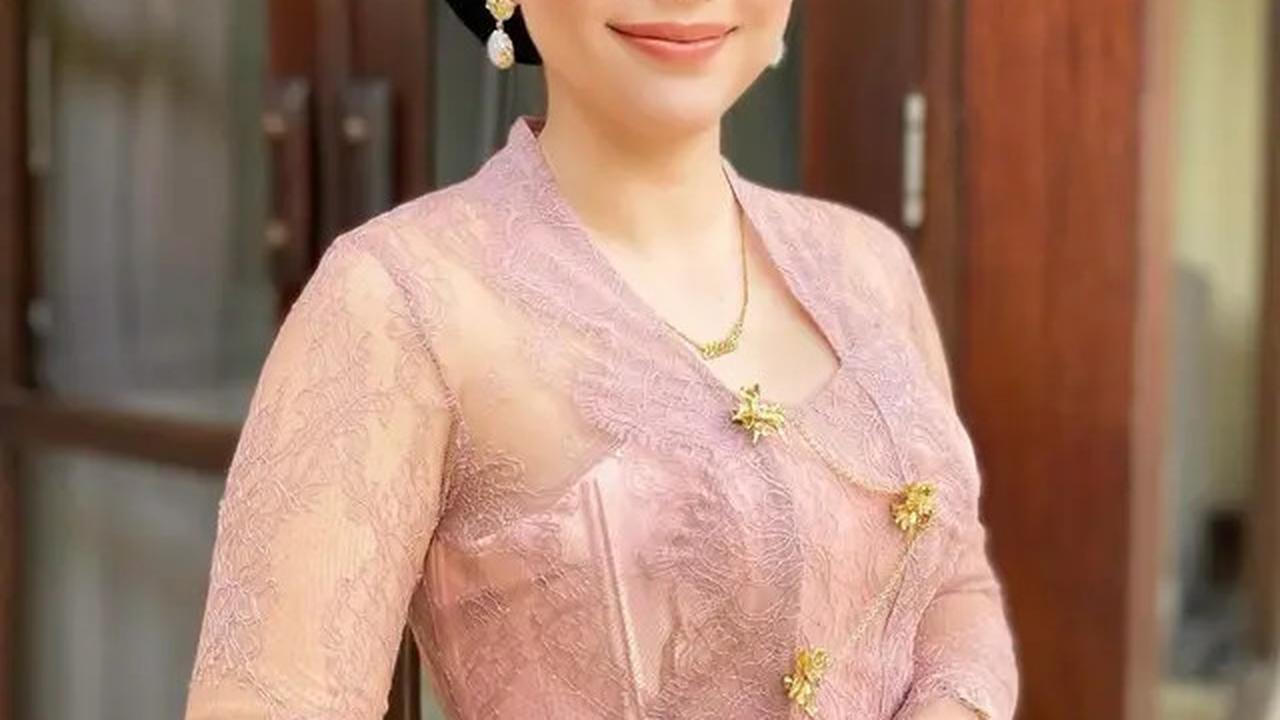 Potret Elodie Bouttier Adik Maxime, Cantik Berkebaya saat Pernikahan Luna Maya dan Sang Kakak